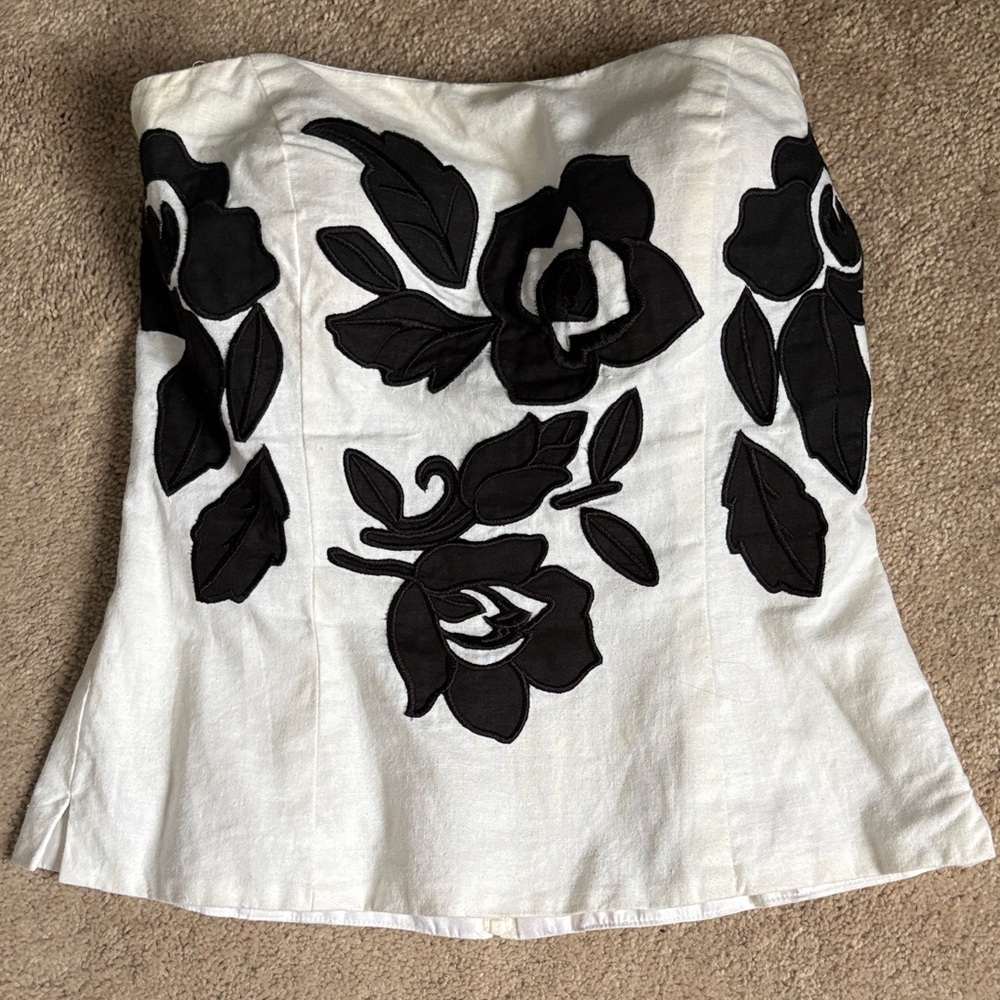 White House Black Market White and Black Floral Top